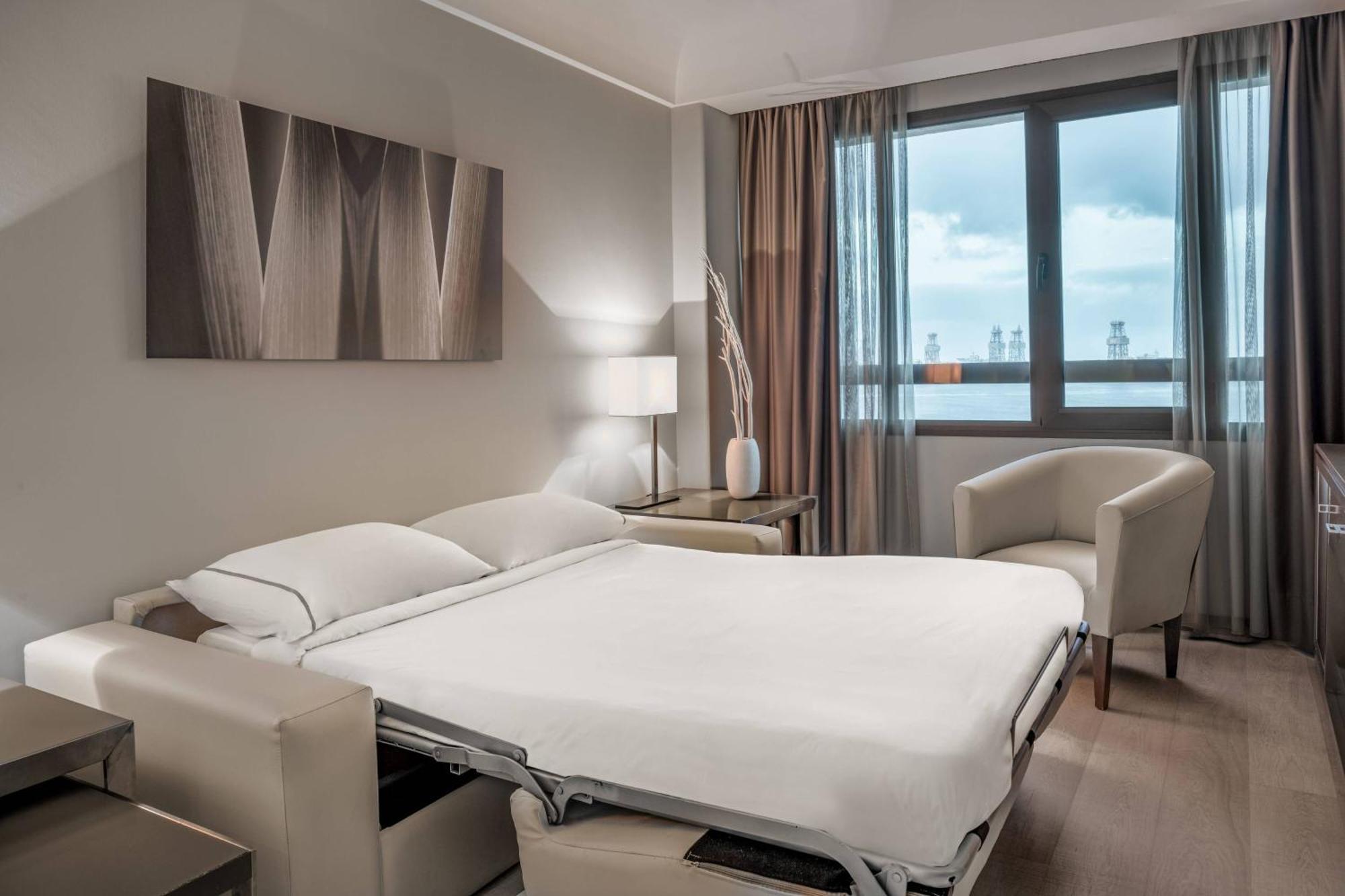 Ac Hotel Iberia Las Palmas By Marriott מראה חיצוני תמונה